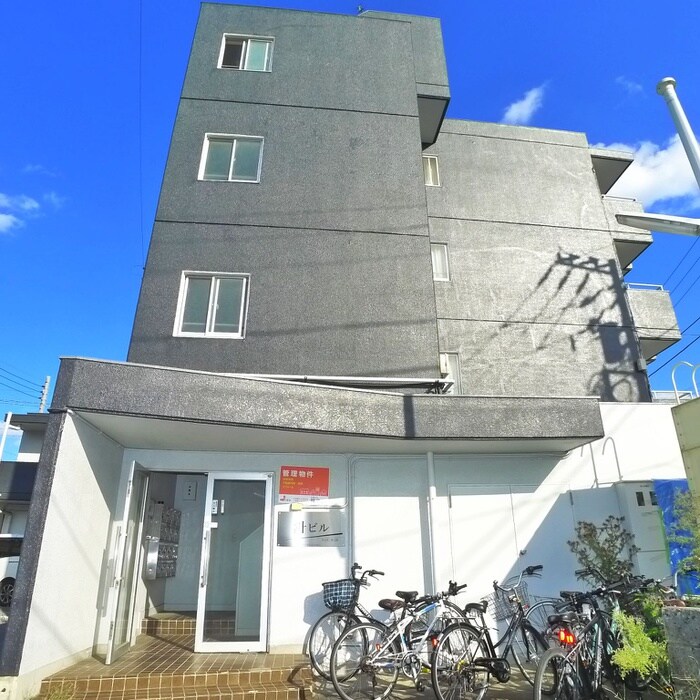 物件外観写真4　(エントランス部分)