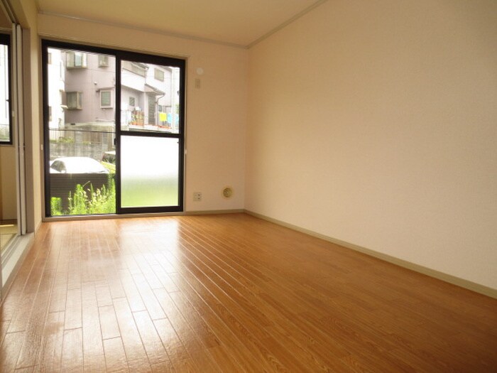 物件内観写真9　(居室)