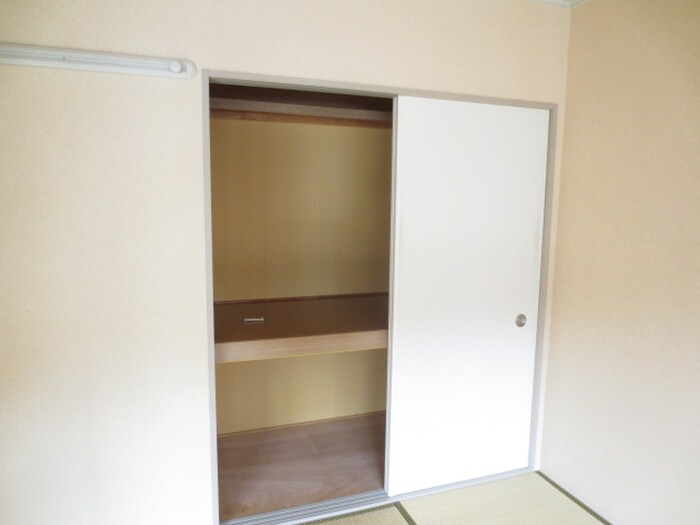 物件内観写真11　(収納)