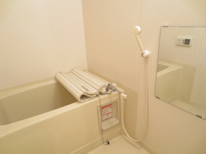 物件内観写真13　(バス／シャワールーム等)