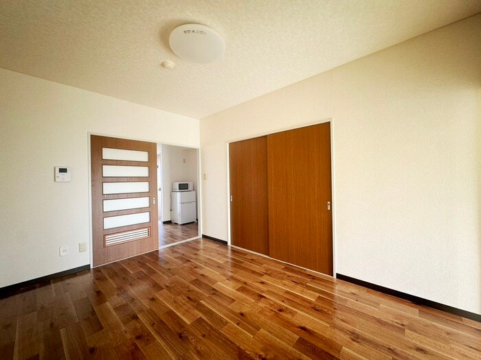 物件内観写真8　(居室)