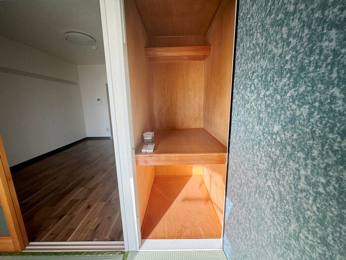 物件内観写真12　(収納)