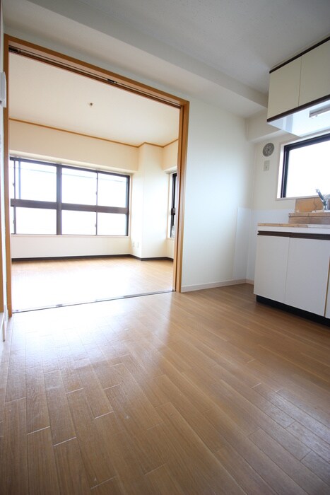 物件内観写真7　(居室)