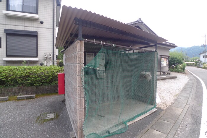 物件外観写真4　(建物設備)