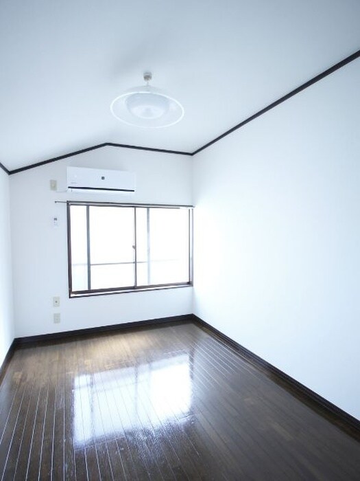 物件内観写真6　(居室)