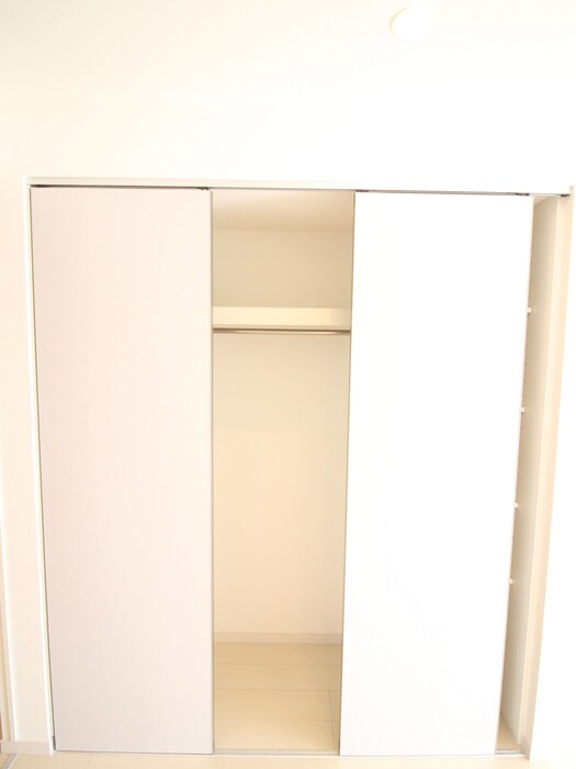 物件内観写真10　(収納)