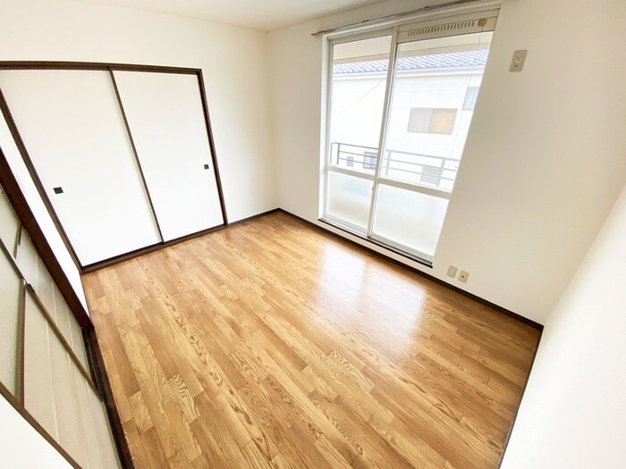 物件内観写真7　(居室)
