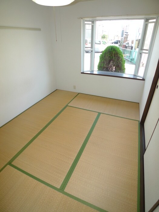 物件内観写真10　(居室)