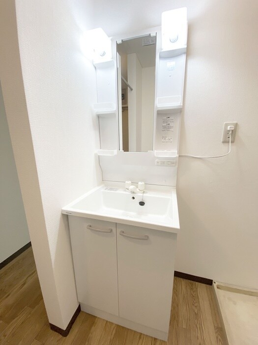 物件内観写真15　(洗面)