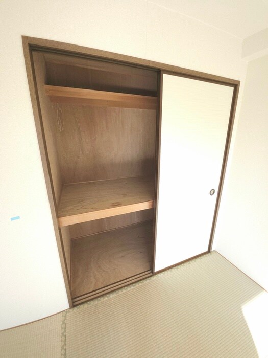 物件内観写真12　(収納)