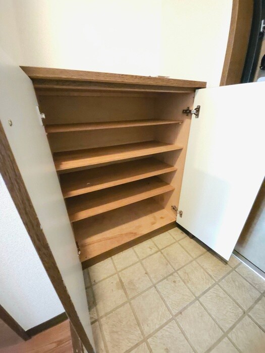 物件内観写真16　(靴箱)