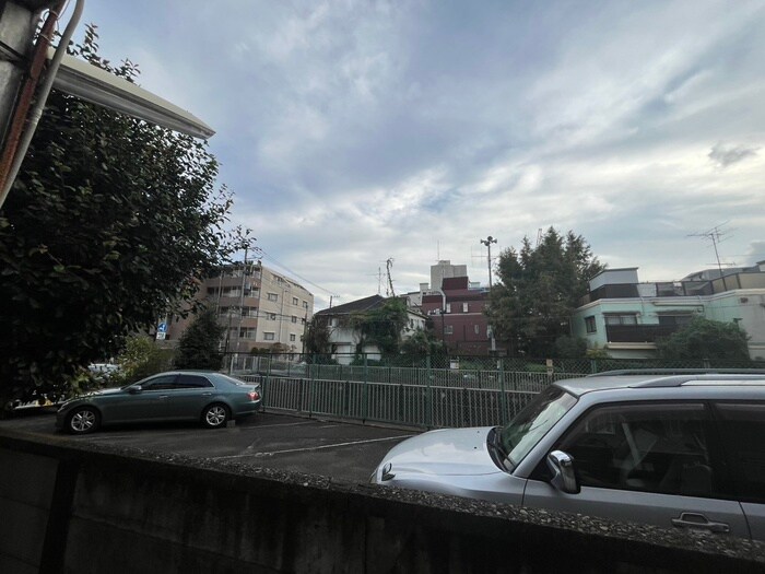 物件内観写真19　(室内からの展望)