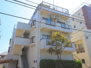 ヴィレッヂカワイ外観写真