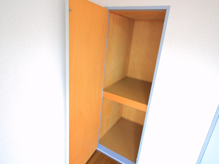 物件内観写真9　(収納)