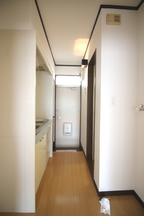 物件内観写真15　(廊下)