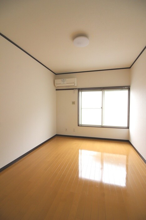 物件内観写真17　(居室)