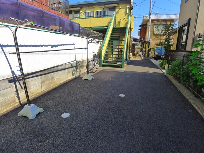 物件外観写真2　(エントランス部分)