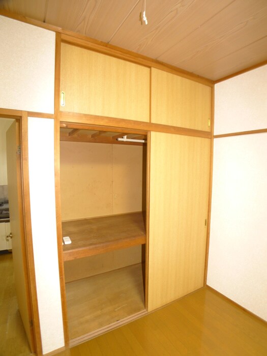 物件内観写真12　(収納)