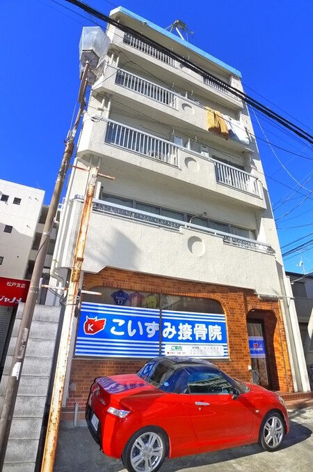 第三荒川ビル外観写真