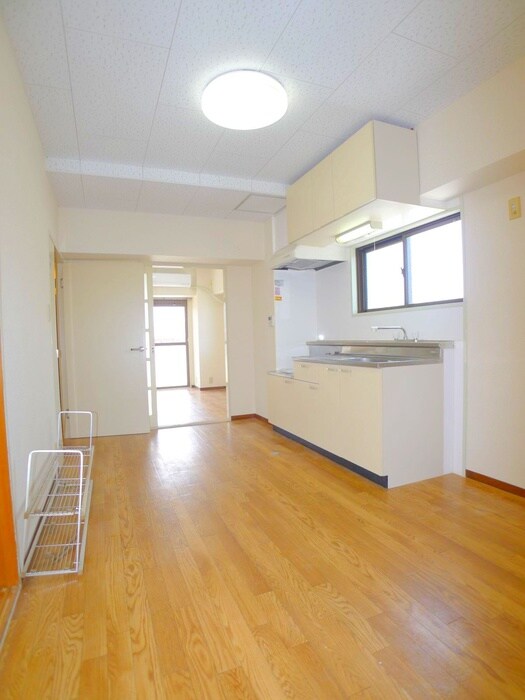 物件内観写真6　(居室)