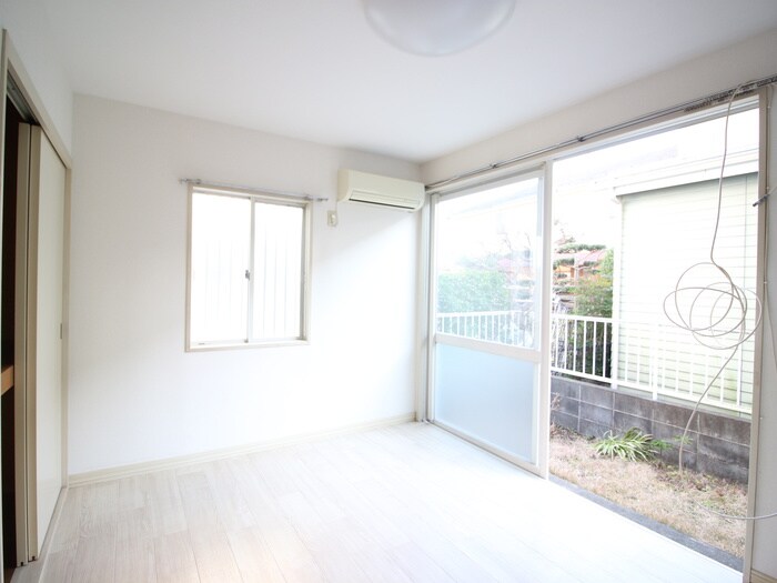 物件内観写真8　(居室)