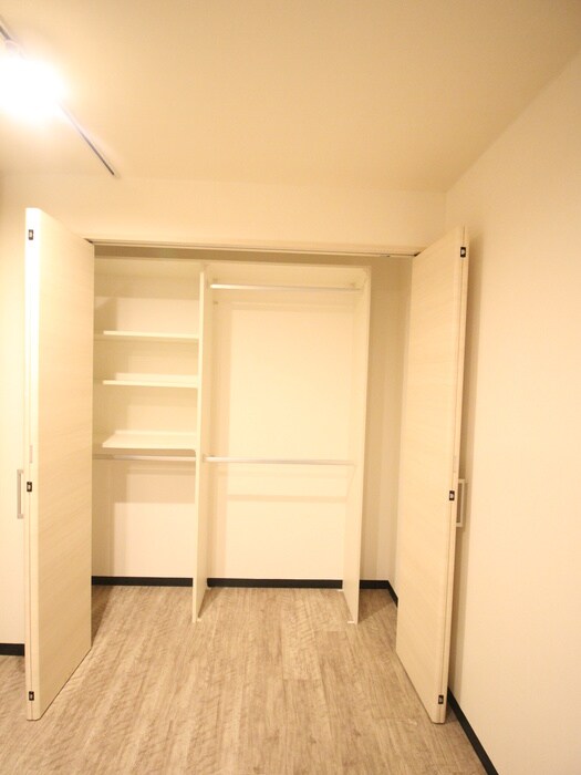 物件内観写真11　(収納)