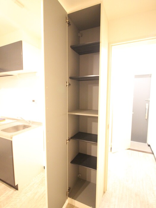 物件内観写真21　(収納)