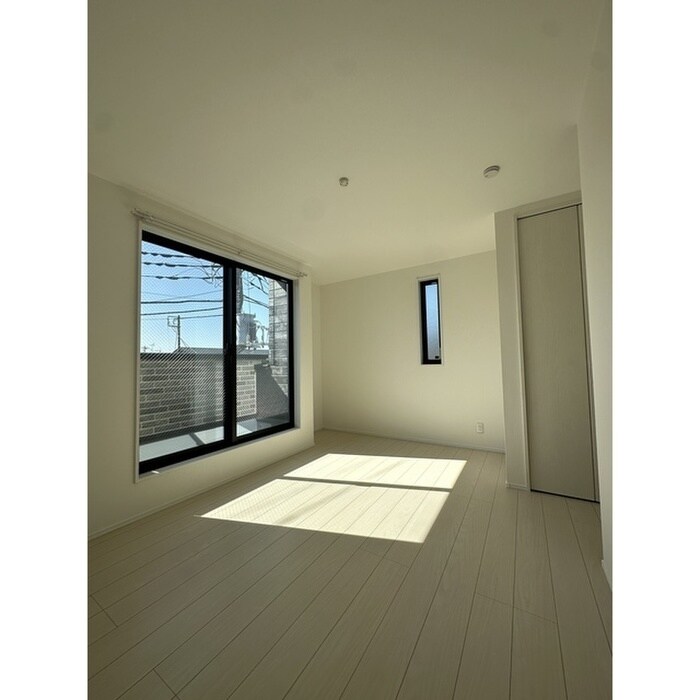 物件内観写真9　(居室)