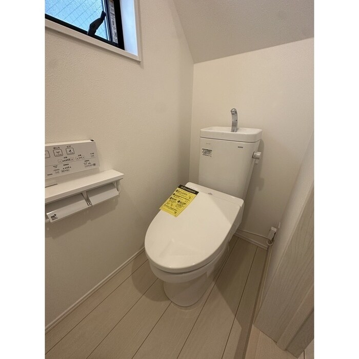 物件内観写真15　(トイレ)