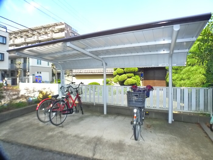 物件外観写真6　(駐輪場)