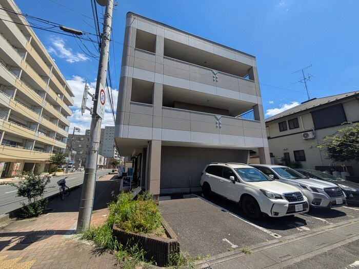 物件外観写真4　(エントランス部分)