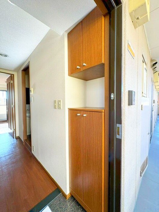 物件内観写真18　(靴箱)