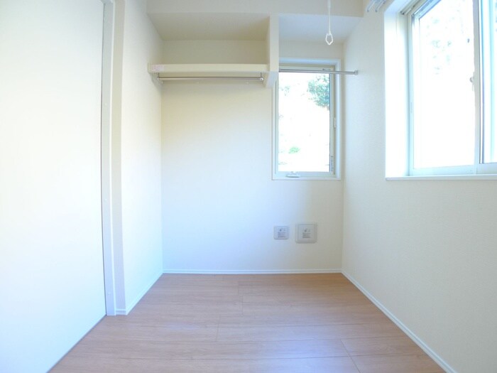 物件内観写真9　(室内からの展望)