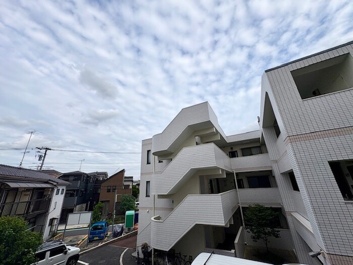 物件内観写真15　(室内からの展望)