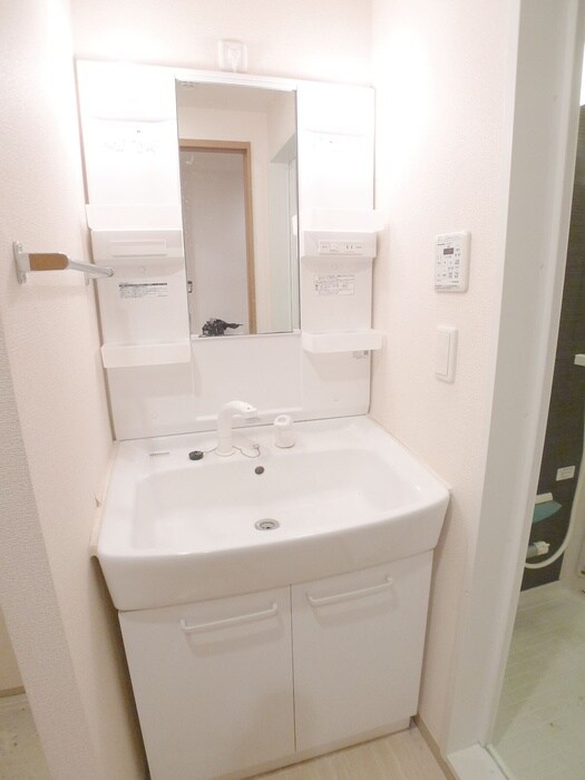 物件内観写真13　(洗面)