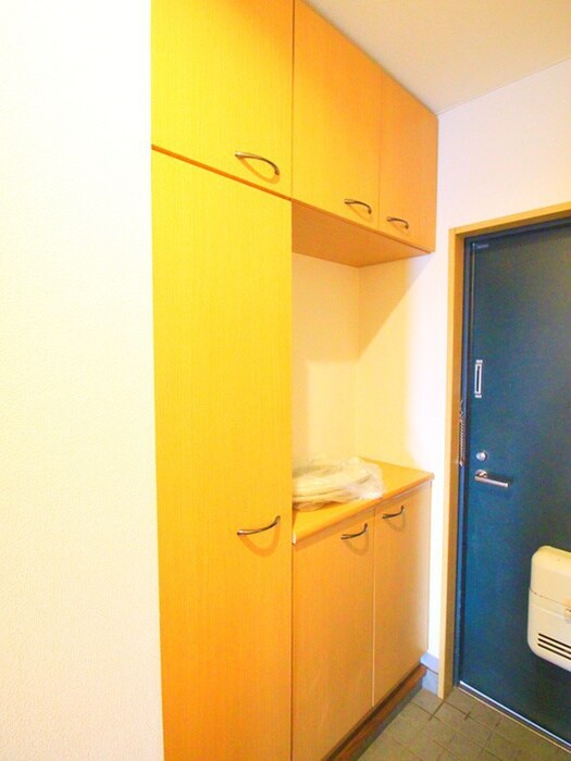 物件内観写真8　(靴箱)