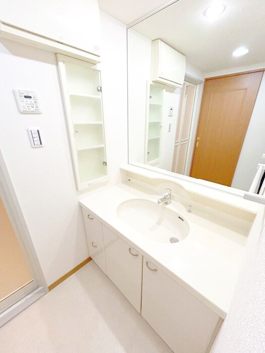 物件内観写真18　(洗面)