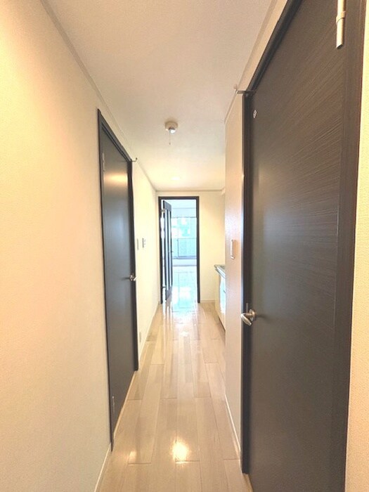 物件内観写真6　(廊下)