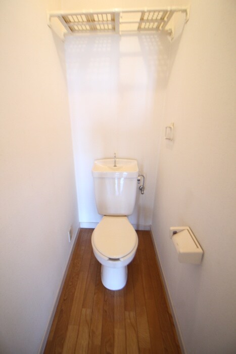 物件内観写真9　(トイレ)