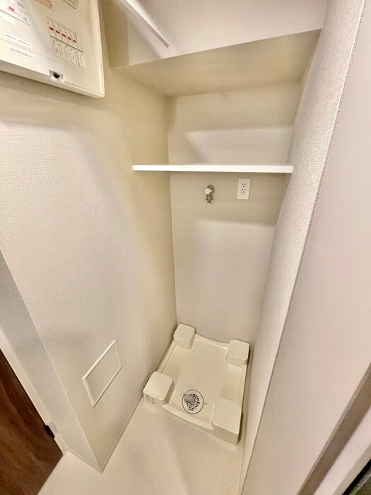 物件内観写真9　(洗濯機置場)