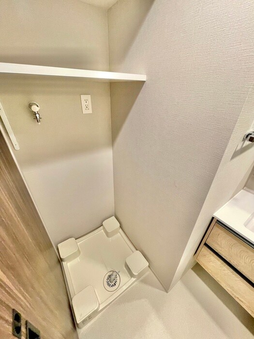 物件内観写真9　(洗濯機置場)