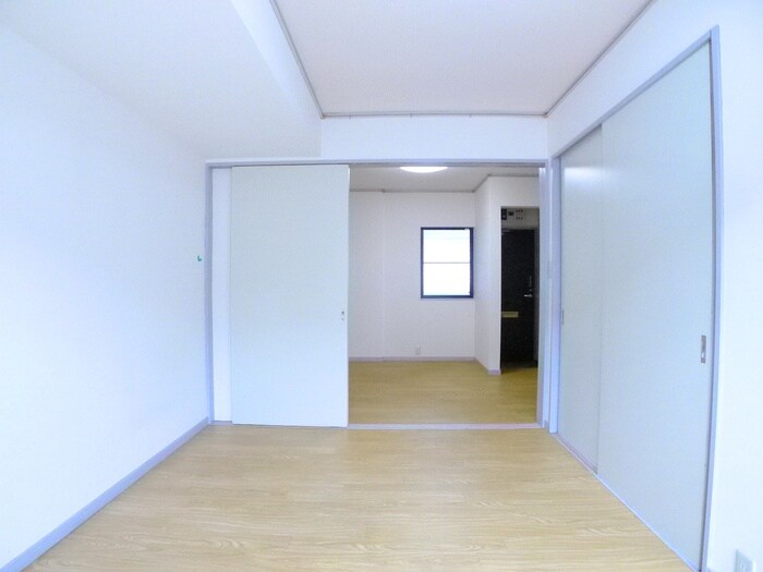 物件内観写真7　(居室)