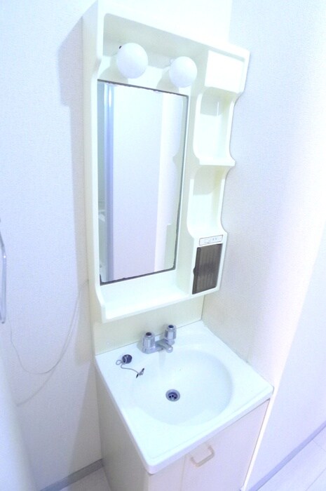 物件内観写真12　(洗面)