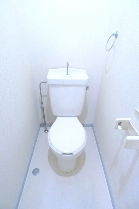 物件内観写真14　(トイレ)