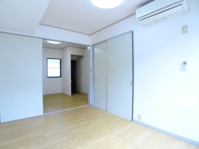 物件内観写真16　(居室)