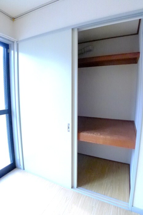 物件内観写真21　(収納)