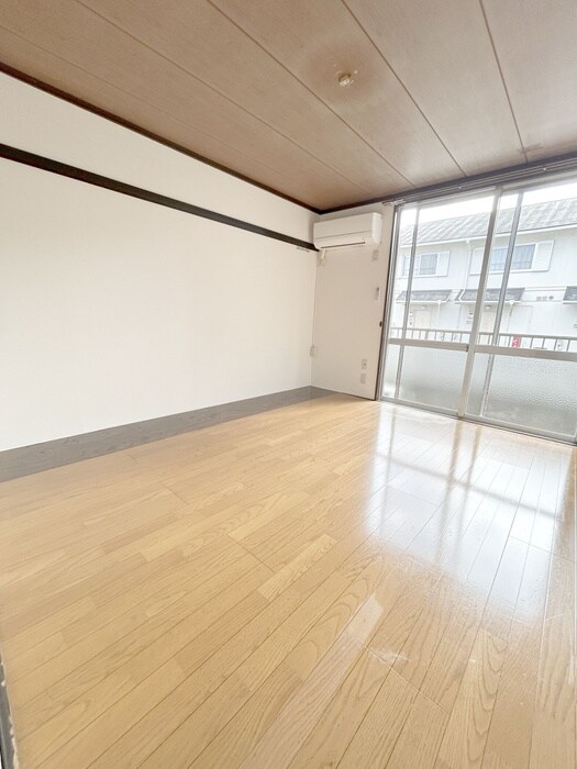 物件内観写真5　(居室)