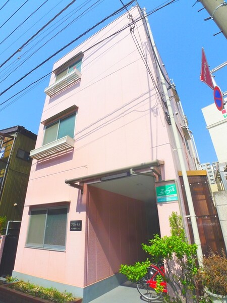ブロッサム外観写真