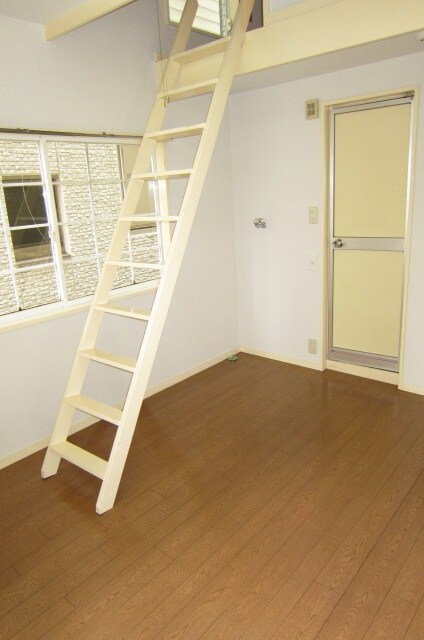 物件内観写真9　(居室)