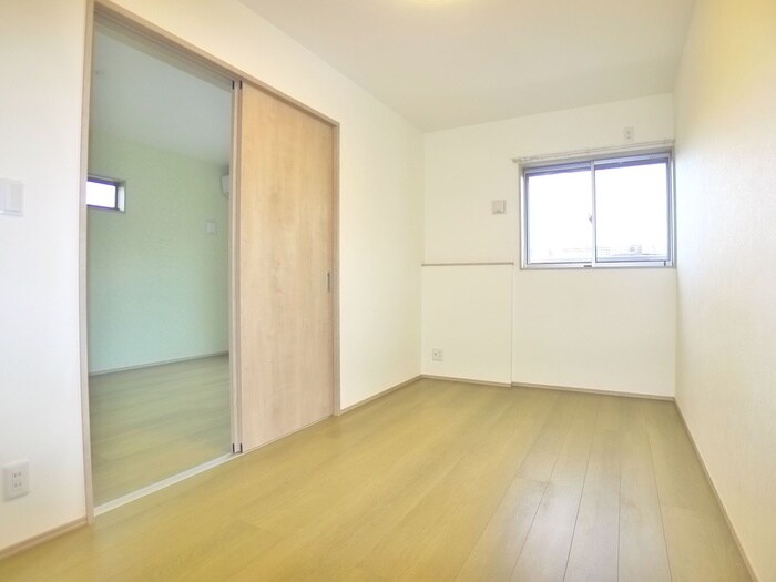 物件内観写真10　(居室)